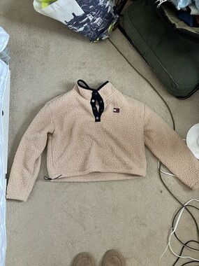 Tommy Hilfiger Beige Cropped Sherpa Pullover with Black Trim